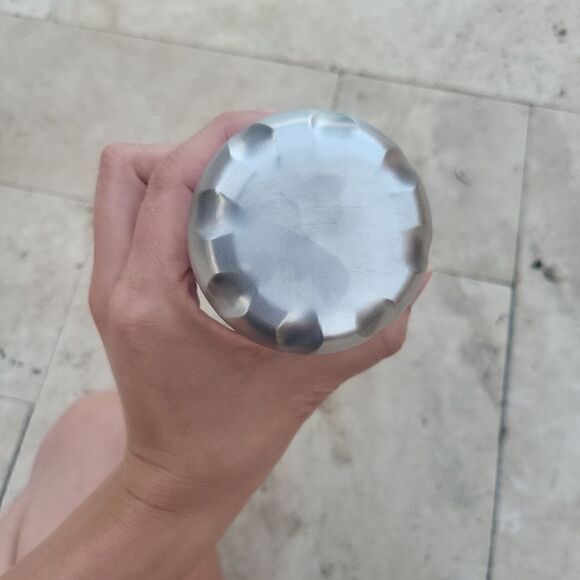 Bridal water bottle, gold and white - Picture 4 of 5